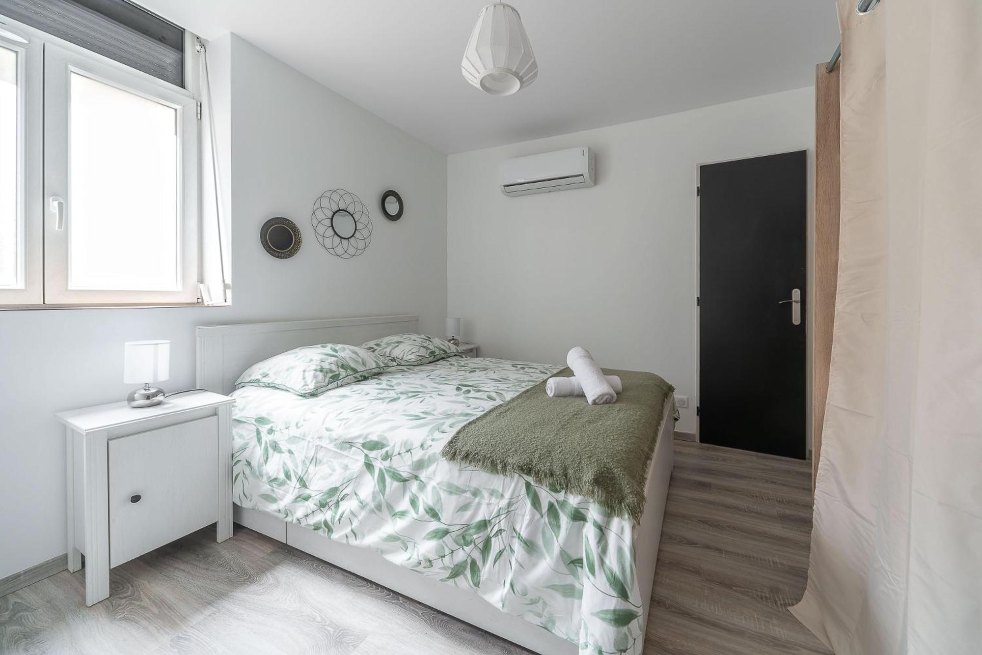 Residence Le Celest - Appartements Climatises - Centre Ville Vichy Bagian luar foto